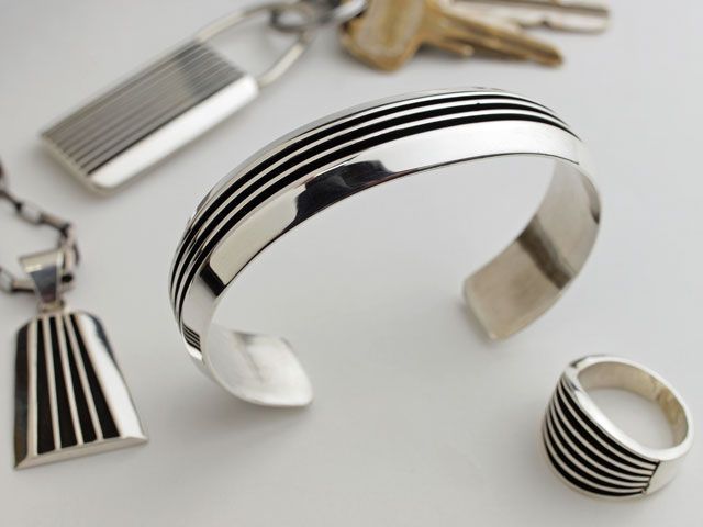 フランシスジョーンズ8ピースエッジプレートブレスレットナバホ アクセサリー
