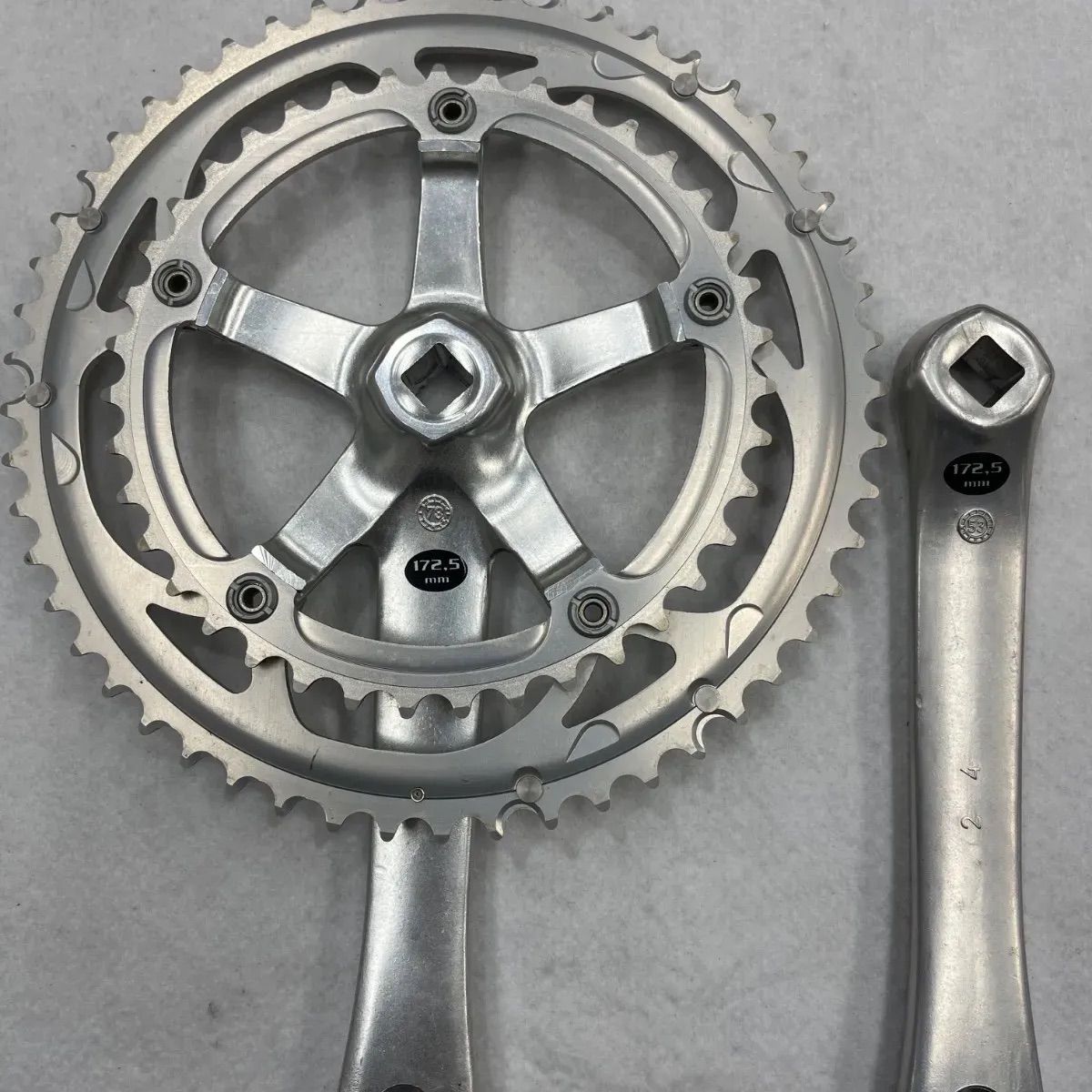 セール 【新古品、完成車外し品】カンパニョーロヴェローチェクランク