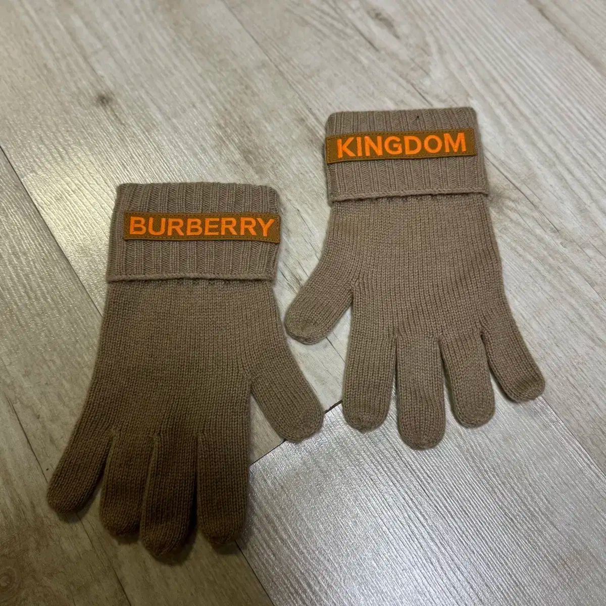 バーバリー カシミア 手袋 - メルカリ
