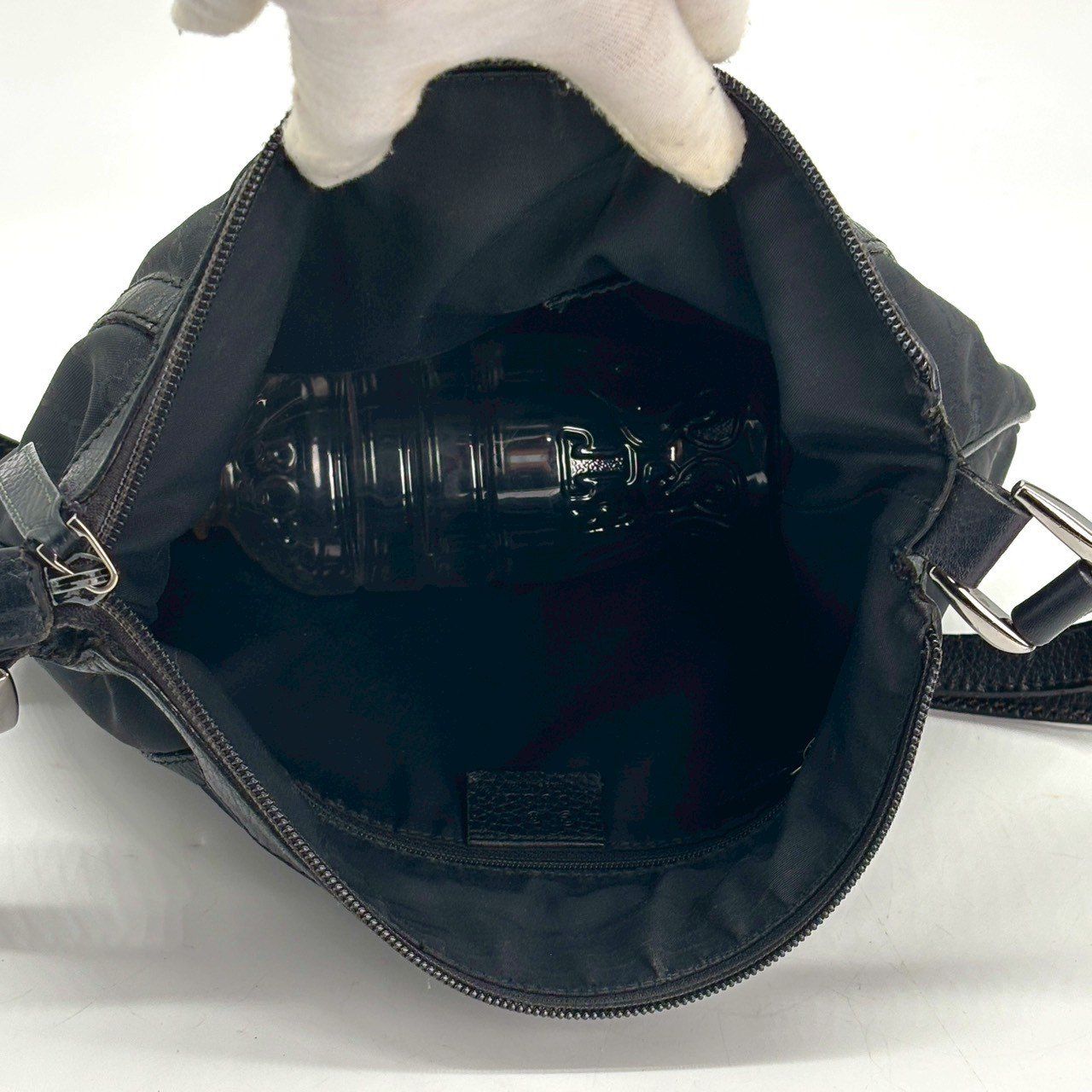 上品さを引き寄せる曲線美】 GUCCI グッチ ショルダーバッグ アビー GG