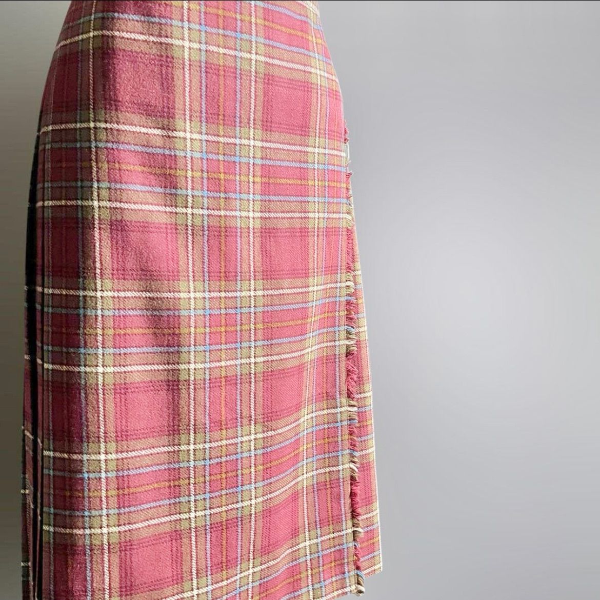  ヨーロッパ 70 s ヴィンテージ スカート レザーベルト タータンチェック 柄 プリーツスカート ひざ丈スカート