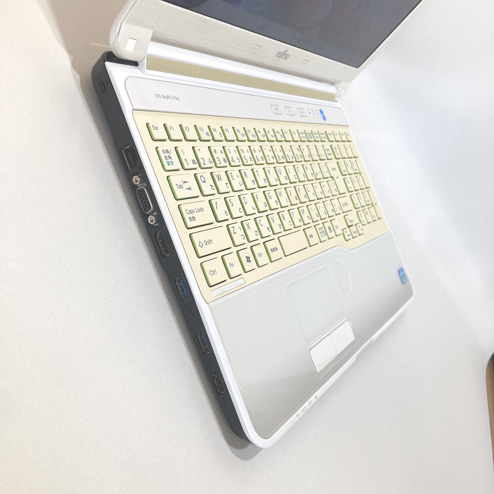 初心者✨超速i7・カメラ付・超大容量◇白◇すぐ使えるノートパソコン