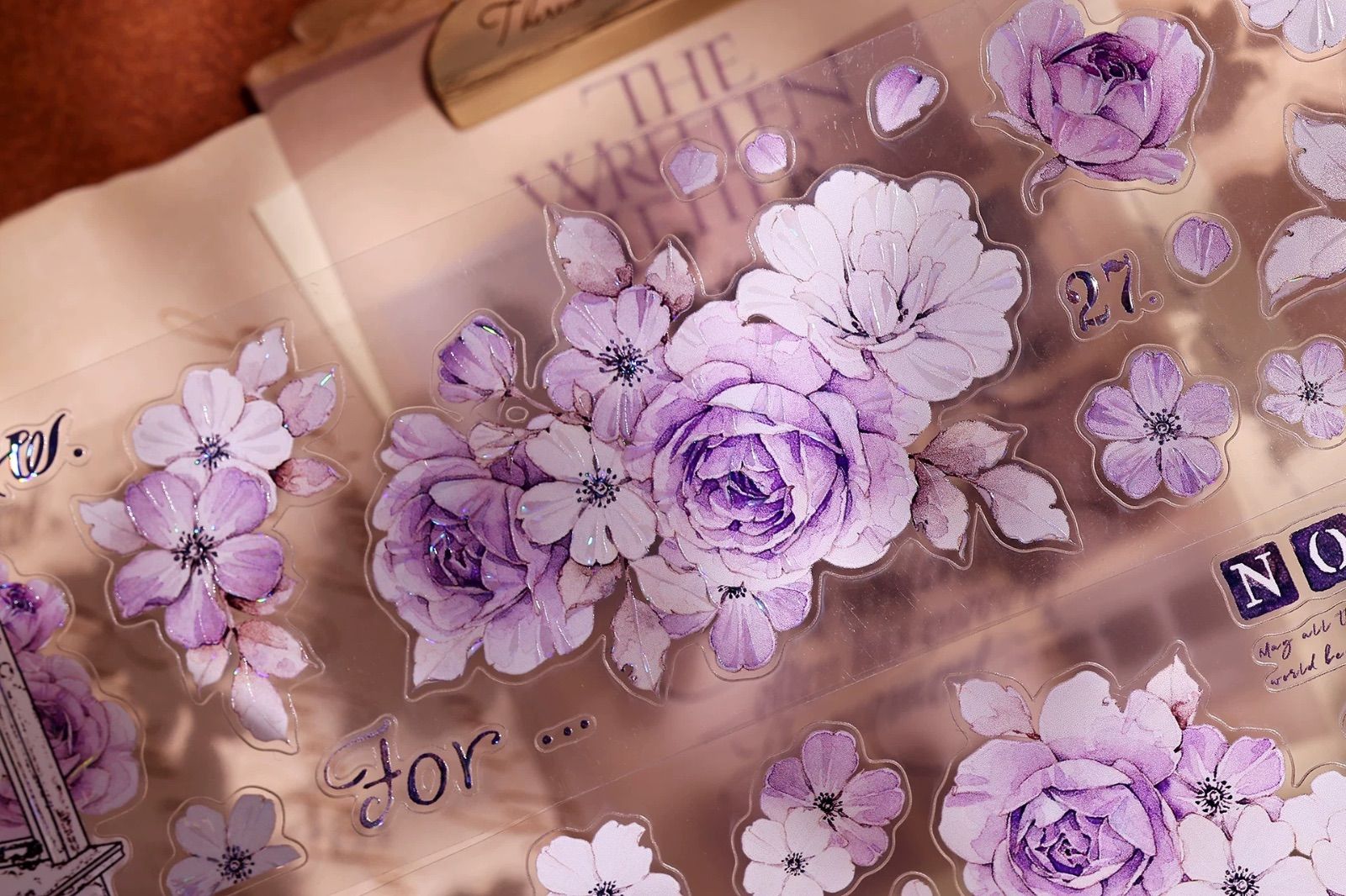 【8725】海外　マステ　5m巻売り　貝殻光カッティング　蝶々 9028】海外 マステ 5/巻 貝殻光マスキングテープ お花 紫 装飾系