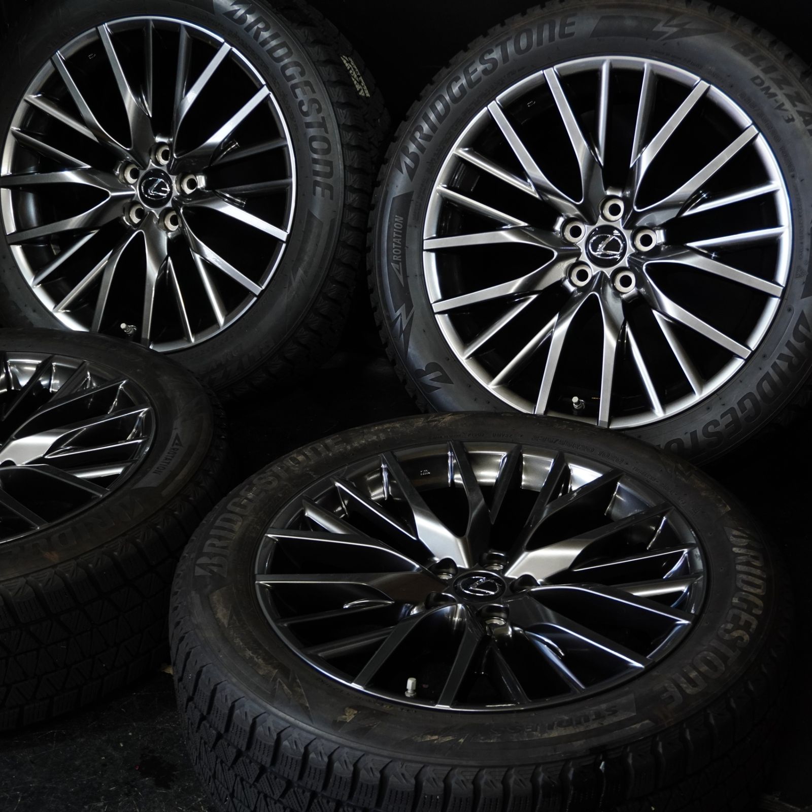 20年製 ブリヂストン BLIZZAK DM-V3 / レクサス RX Fスポーツ 純正