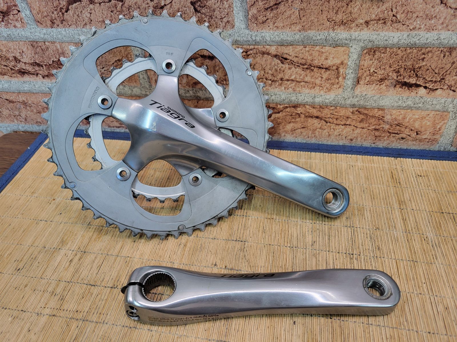 □ SHIMANO FC-4600 165 50-34t シマノ クランクセット ロード