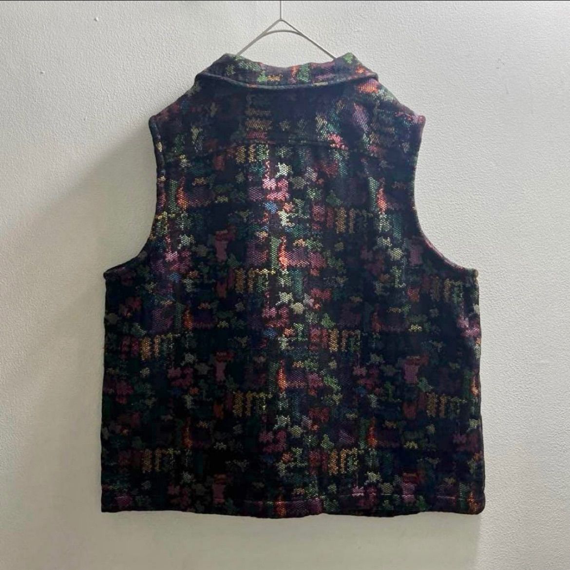 90s USA ヴィンテージ 花柄 総柄 刺繍 ウール ベスト 古着 レア 90s USA ヴィンテージ 花柄 総柄 刺繍 ウール ベスト 古着 レア