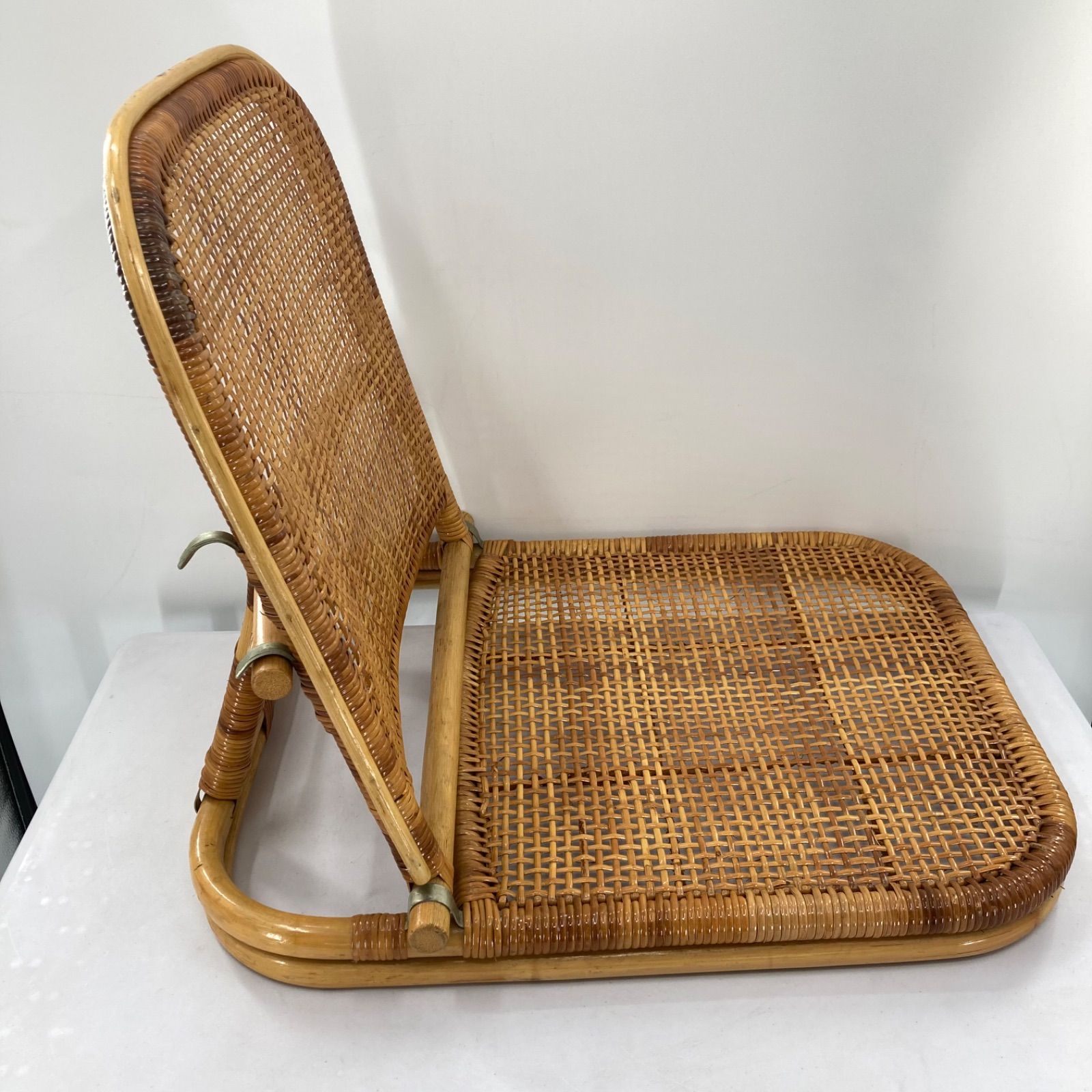 折り畳み　椅子　ラタン　籐　古家具　古道具　アンティーク　昭和レトロ 折り畳み 椅子 ラタン 籐 古家具 古道具 アンティーク 昭和レトロ