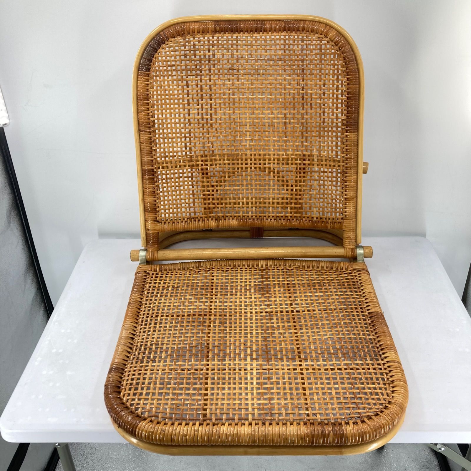 折り畳み　椅子　ラタン　籐　古家具　古道具　アンティーク　昭和レトロ 折り畳み 椅子 ラタン 籐 古家具 古道具 アンティーク 昭和レトロ