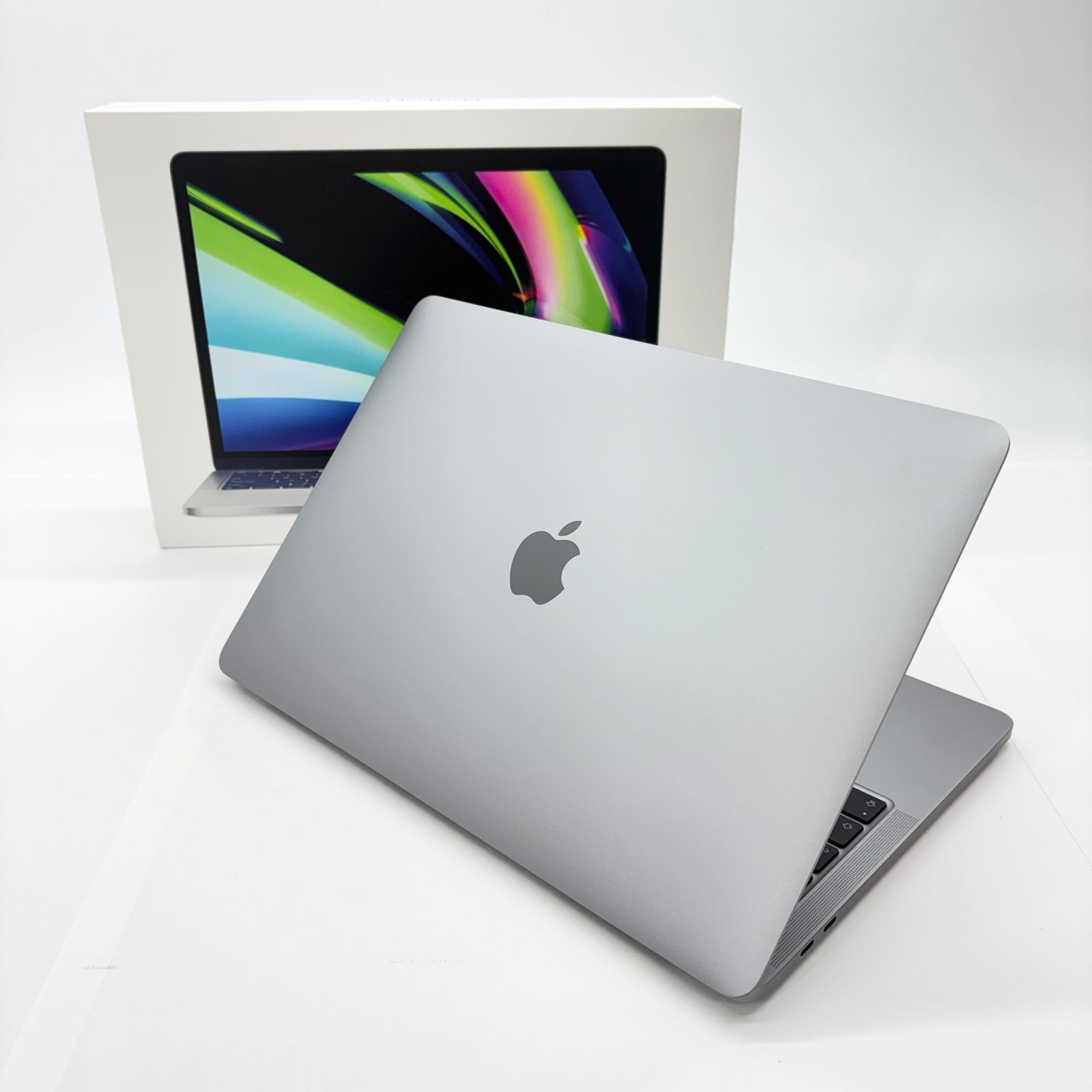 美品 新品同様 MacBook Pro Retina 13インチ (Mid 2022) Apple M2 8