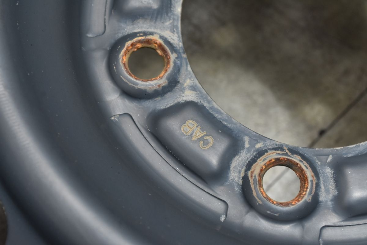 交換用に】トヨタ 200 ハイエース 純正 15in 6J +35 PCD139.7