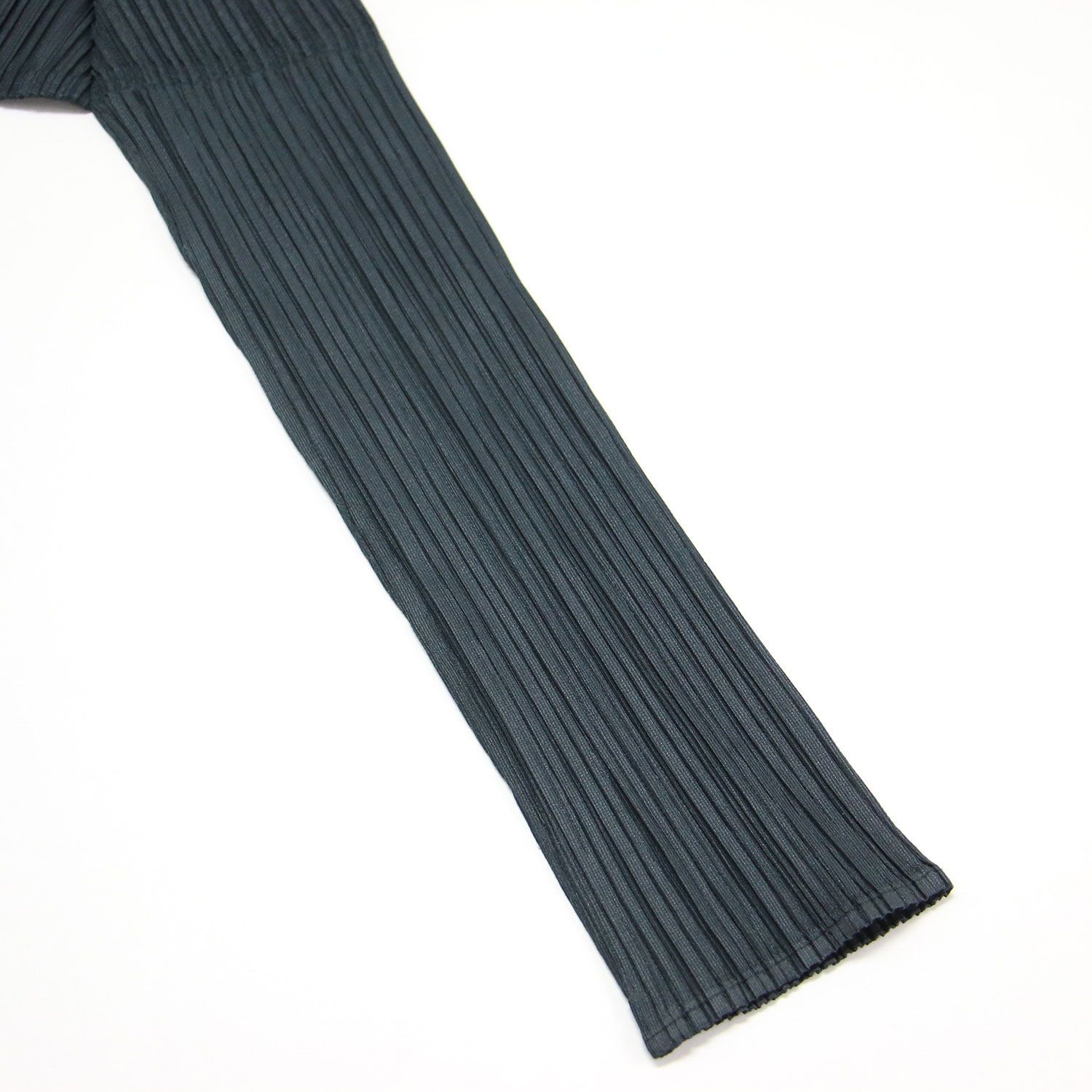 PLEATS PLEASE タートルネック長袖トップス サイズ3 ダークグリーン PLEATS PLEASE （イッセイミヤケ） タートルネック 長袖 ブルー PLEATS