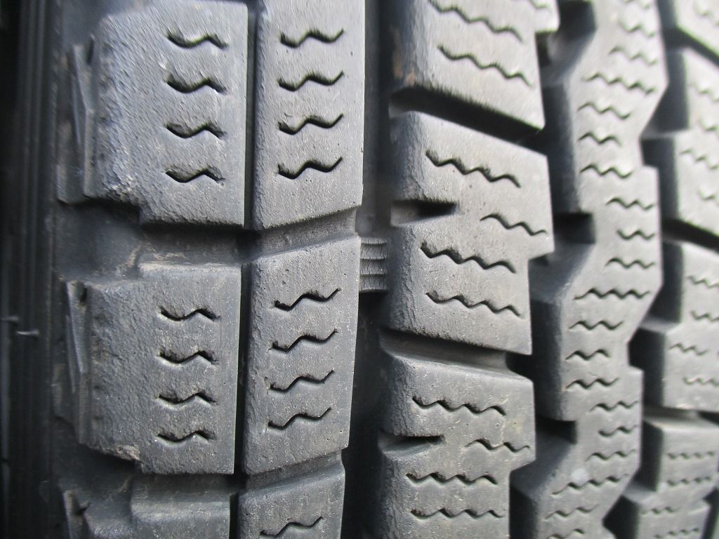 155/80R14 88/86N LT ダンロップ WINTER MAXX SV01 スタッドレス 2020