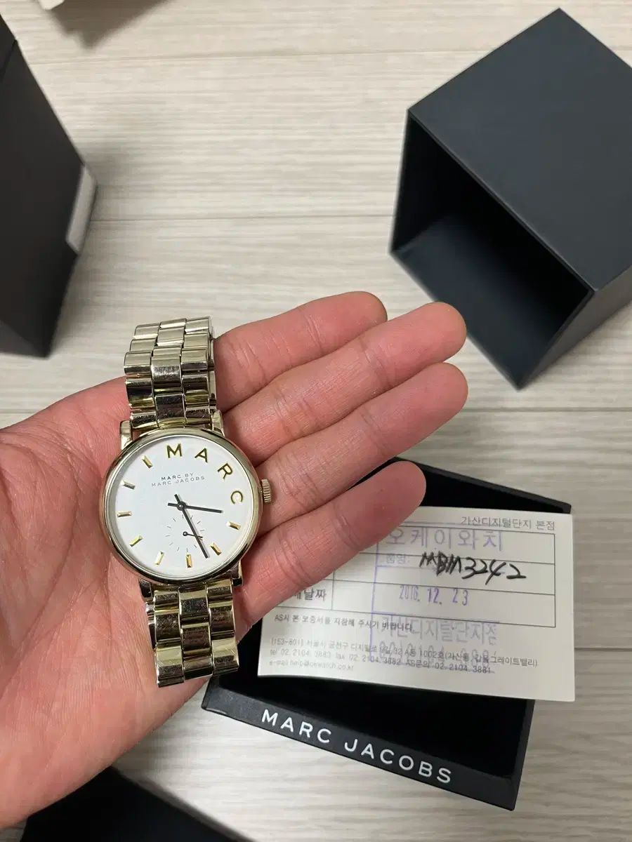 MARC BY Marc Watch (マークバイマークジェイコブス) : Gold クォーツ