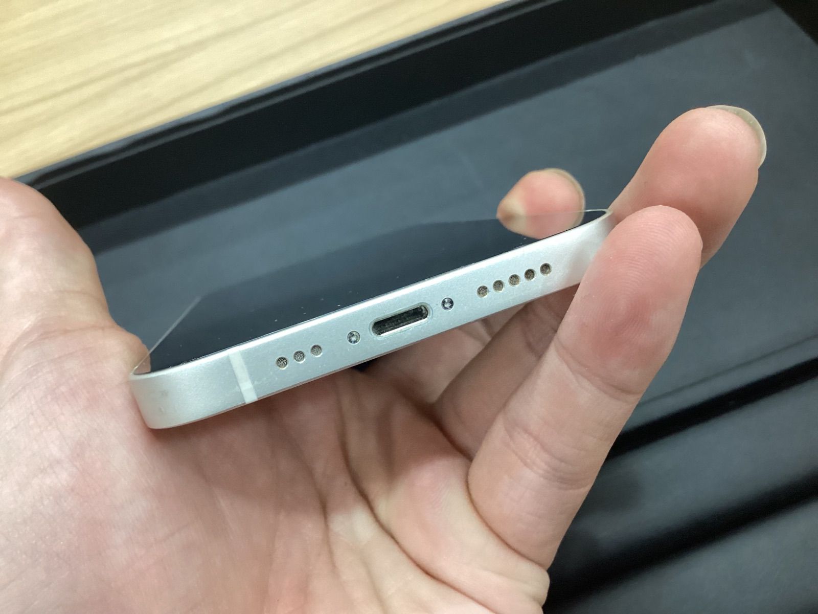 SA183 Apple iPhone12 64GB バッテリー最大容量82% SIMフリー - メルカリ