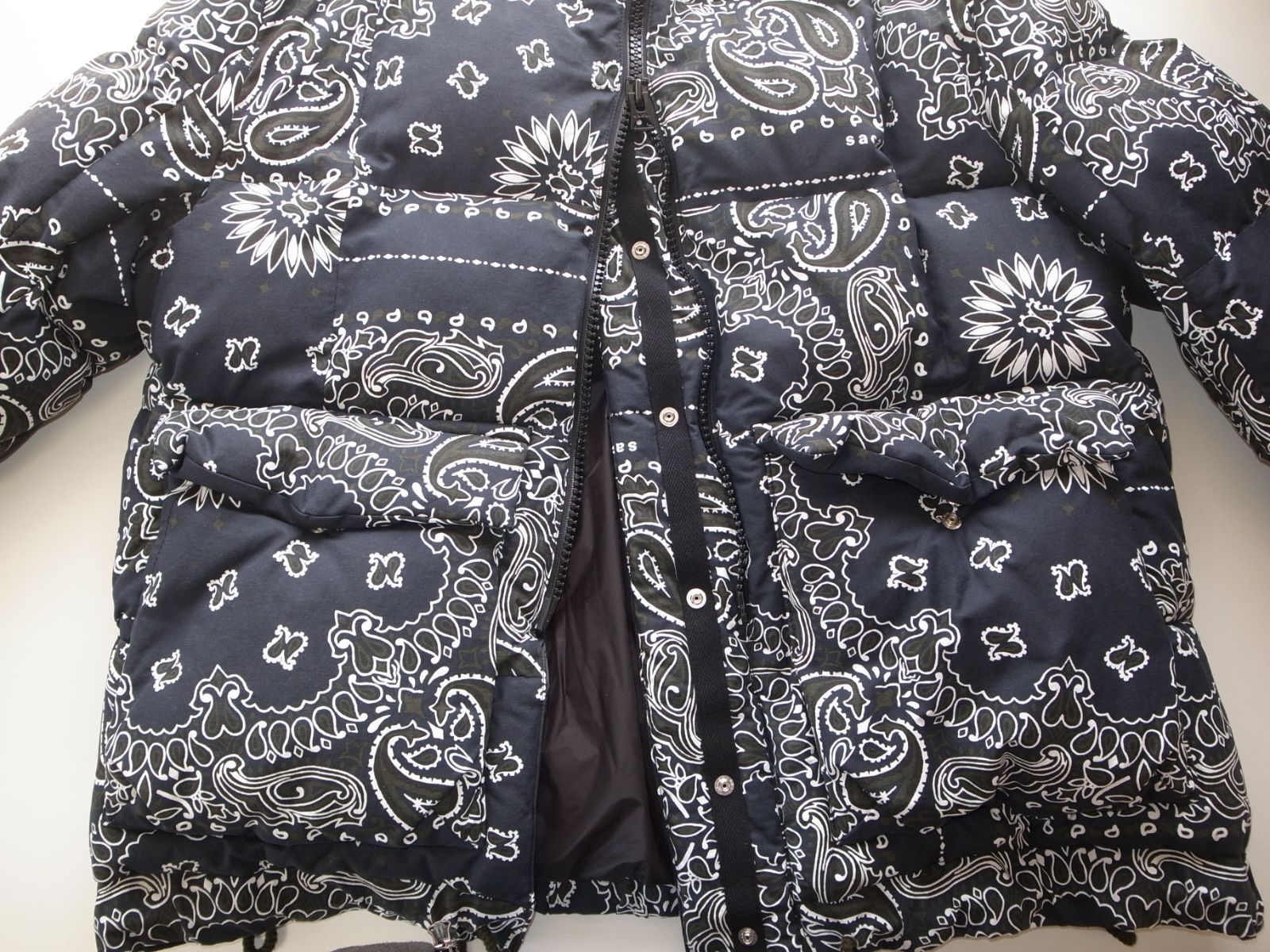 sacai bandama バンダナ 中綿 パデッド ダウン navy 2 sacai bandama Padded Blouson 中綿 バンダナ パデッドジャケット navy