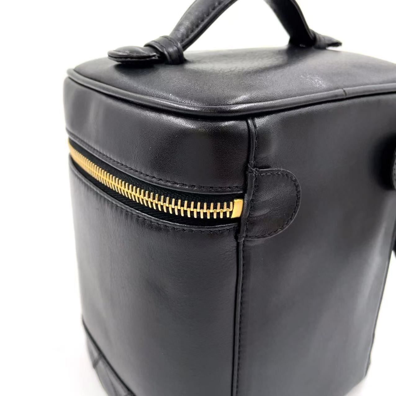 CHANEL ビコローレ ココマーク バニティ シリアル番号4番台 ラムスキン