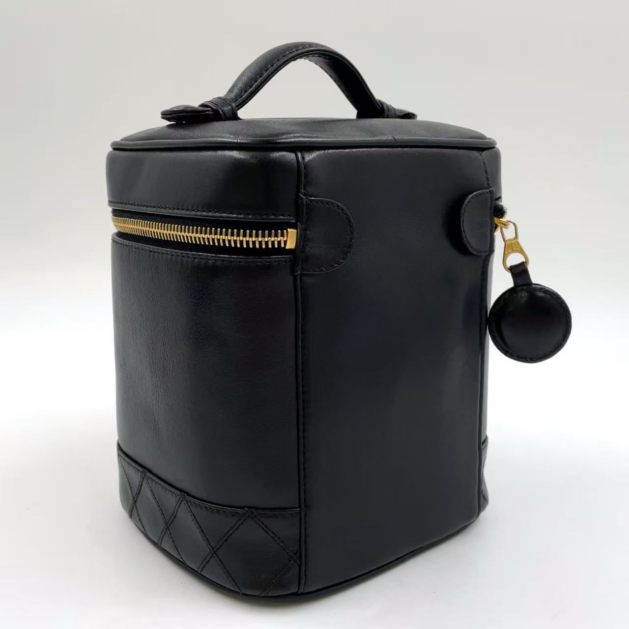 CHANEL ビコローレ ココマーク バニティ シリアル番号4番台 ラムスキン