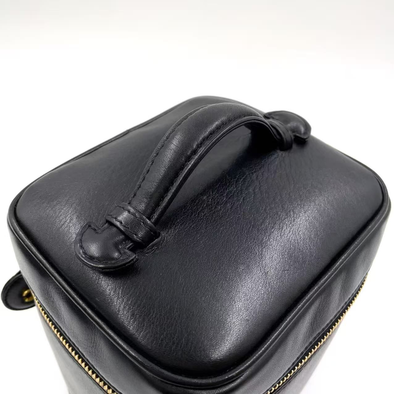 CHANEL ビコローレ ココマーク バニティ シリアル番号4番台 ラムスキン