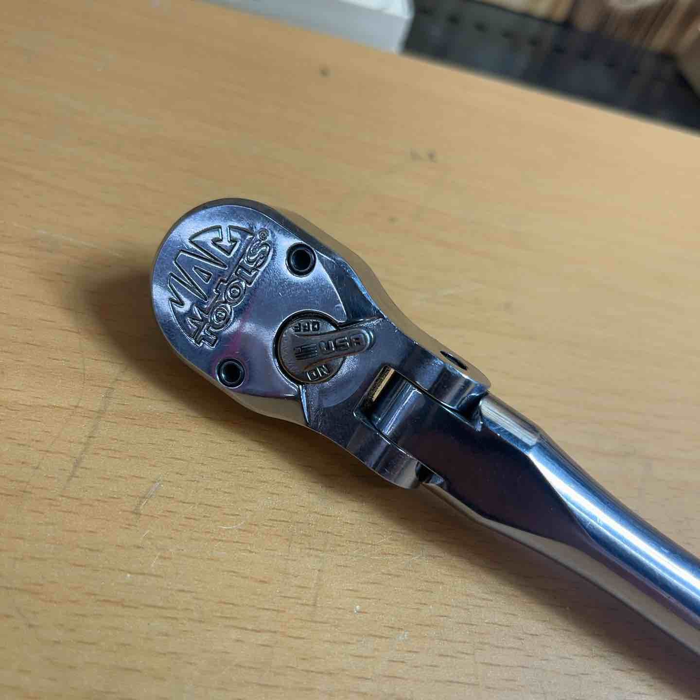 MAC TOOLS マックツールズ 3 8 フレックスヘッドベント AXISラチェットコンフォートグリップ ラチェット