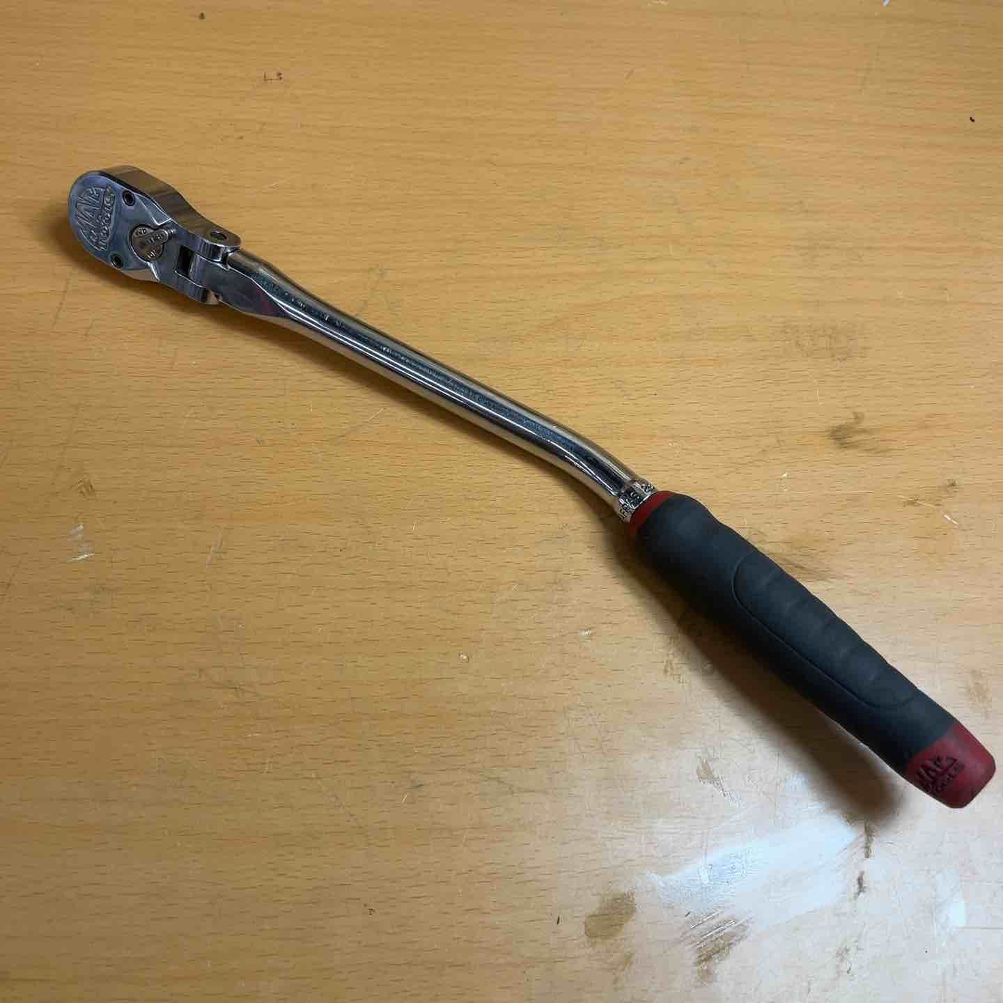 MAC TOOLS マックツールズ 3 8 フレックスヘッドベント AXISラチェットコンフォートグリップ ラチェット