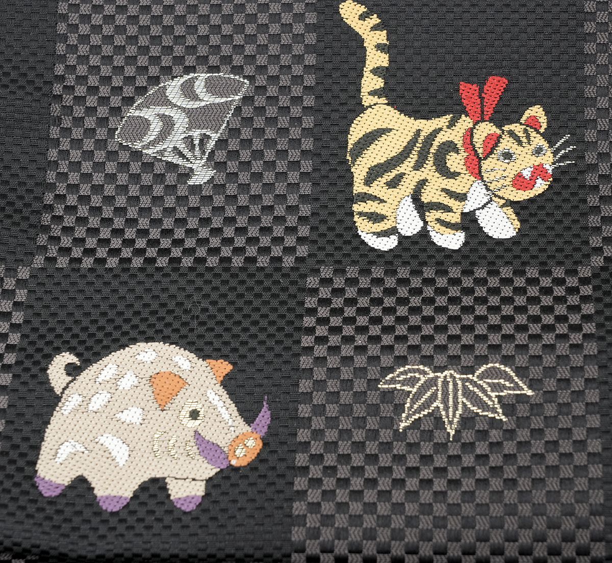 新品未仕立 西陣織 九寸 名古屋帯 十二支 干支 巳年 黒地 仕立代込み