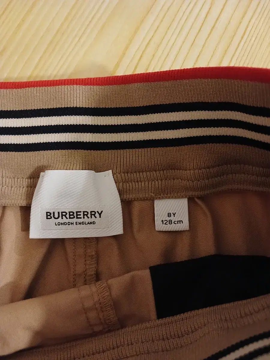 バーバリー キッズ 男の子 ズボン 8 Y 128 cm 春 秋 用