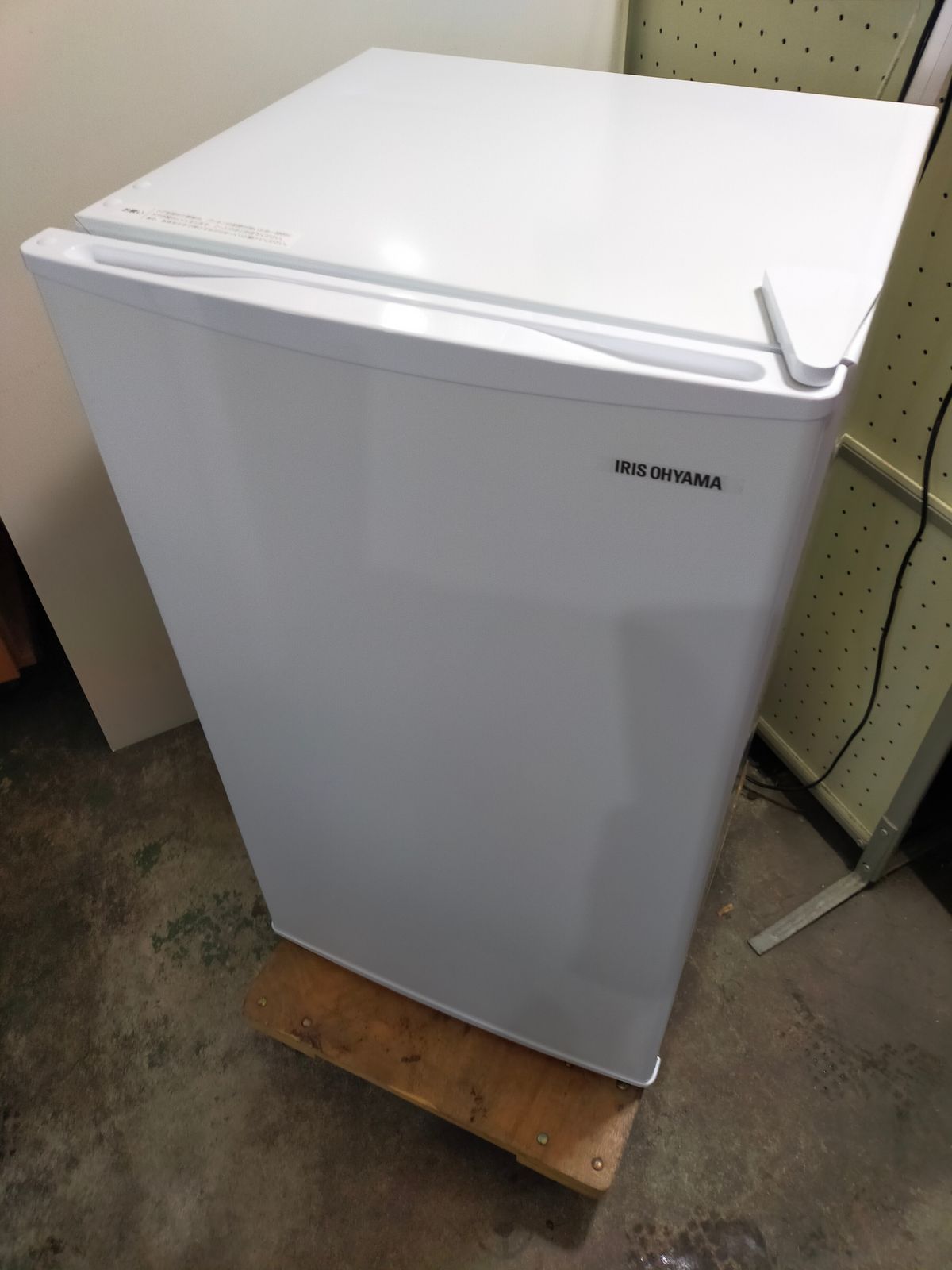 冷蔵庫 アイリスオーヤマ IRJD-9A-W 93L 2022年製