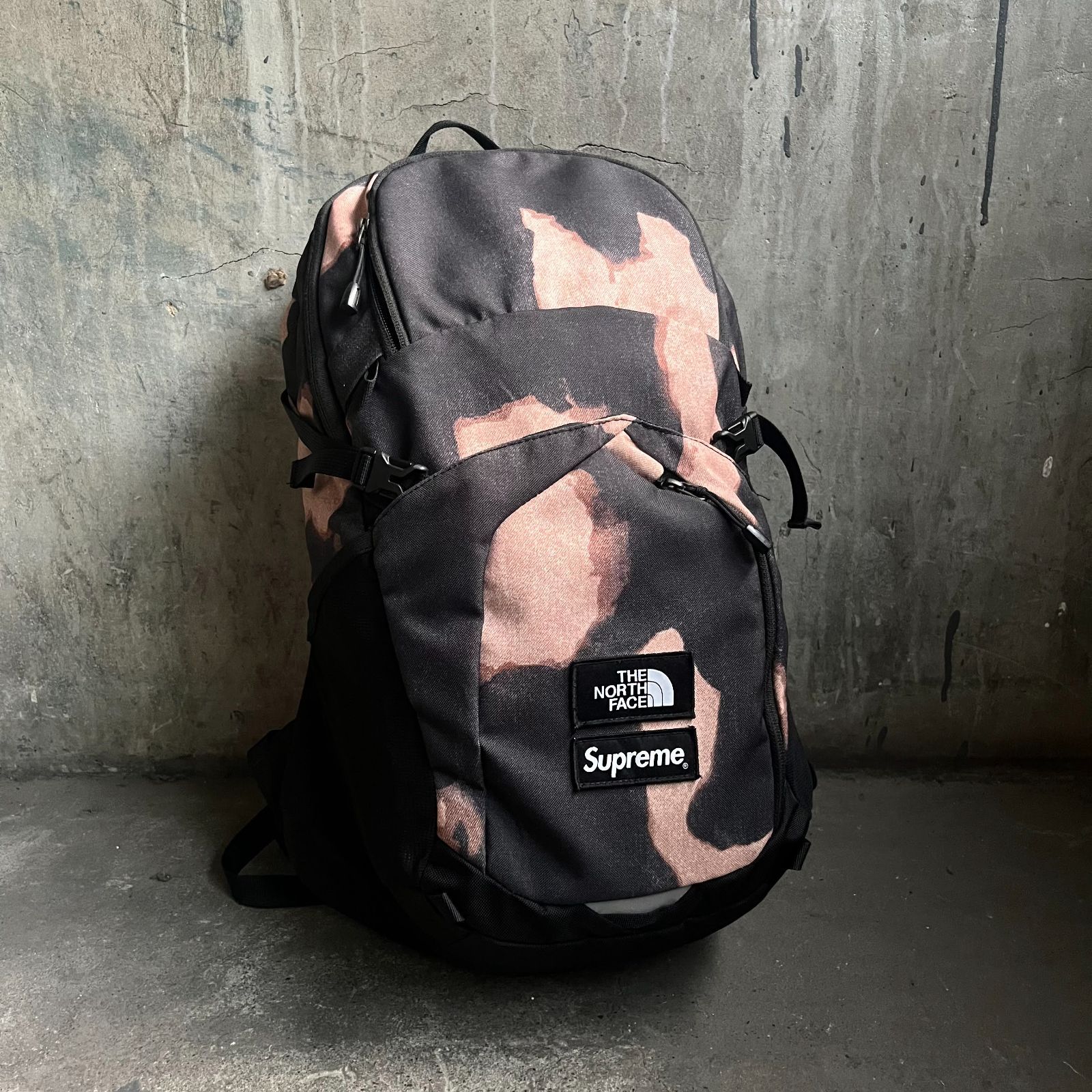 Supreme × THE NORTH FACE 21aw Bleached Denim Print Pocono Backpack