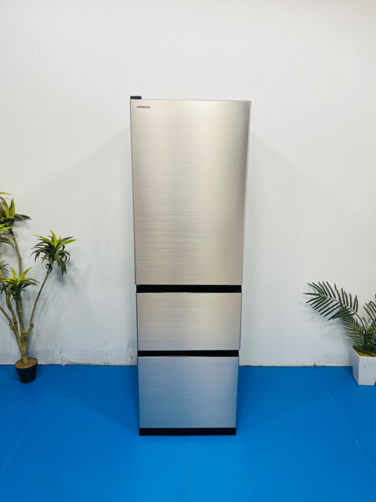 日立ノンフロン冷凍冷蔵庫 R-V32KV(N)315L 2020年製 動作確認済 日立ノンフロン冷凍冷蔵庫 R-V32KV(N)315L 2020年製 動作確認済 日立 R-