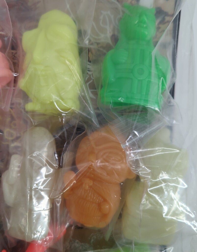 東京ラブミー堂 izumonster 百鬼夜行 蓄光 ソフビ フィギュア Good Night💤 @izumonster @codecornerbkk @lovemedotokyo #izumonster