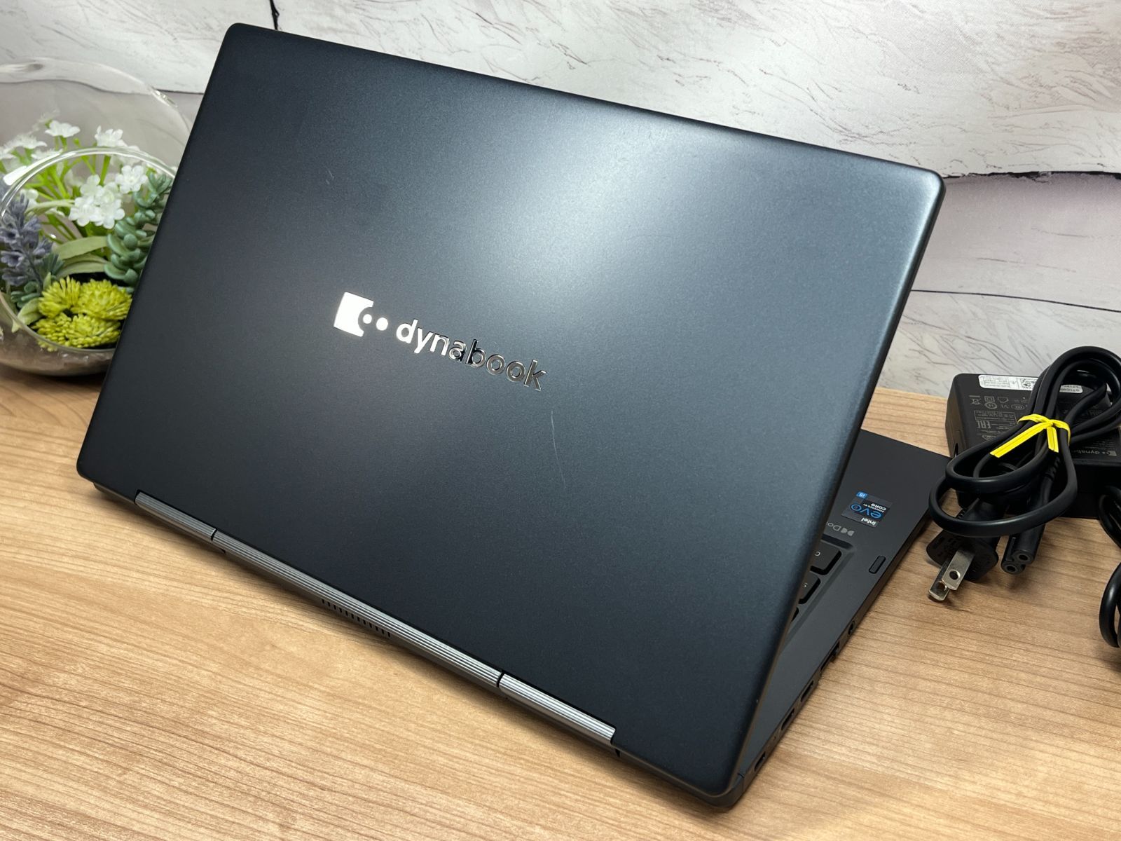 超美品＞035 Dynabook V83/HS 16GB/SSD256 第11世代 office2024 ノート