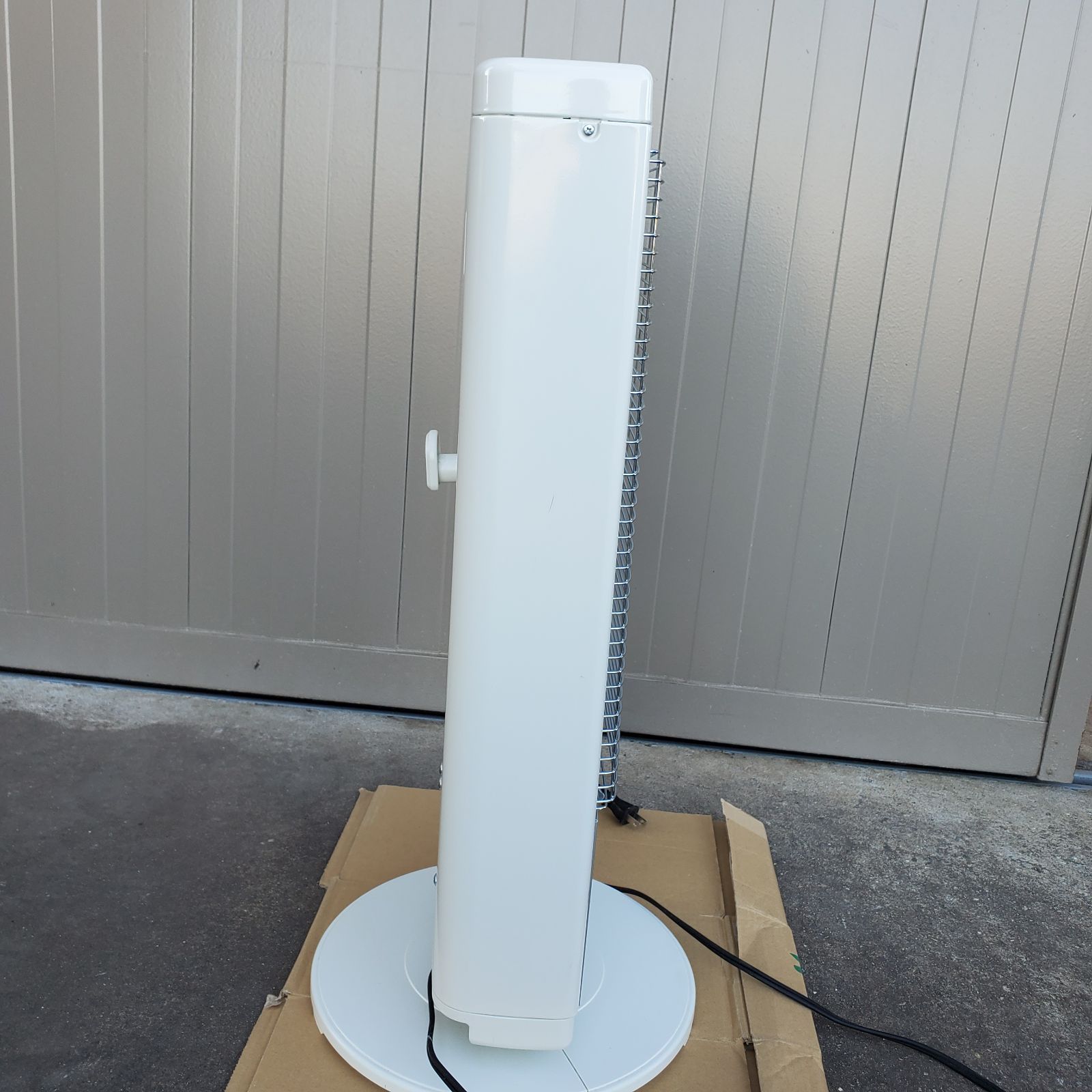 21年製 アラジン Aladdin 電気ストーブ 遠赤 ホワイト AEH-G105N-W