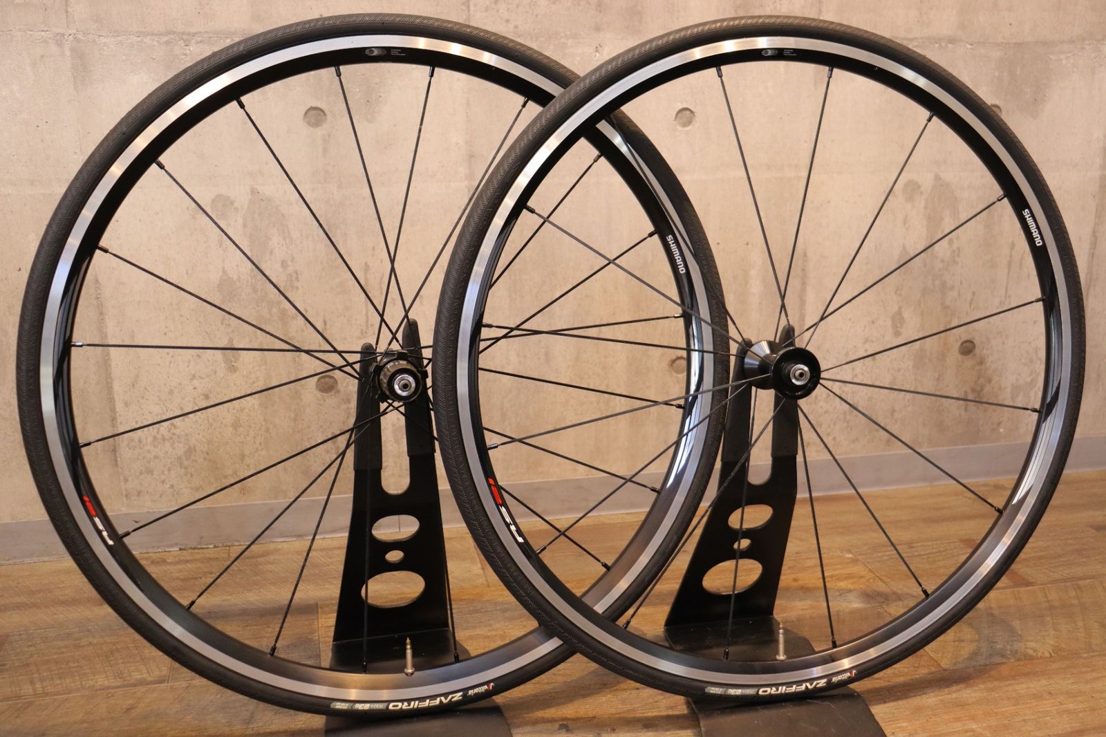 ★☆SHIMANO WH-RS21クリンチャーホイールセット ロードバイク☆★ SHIMANO（シマノ）WH-RS21-FR （クリンチャーホイールセット） 前後