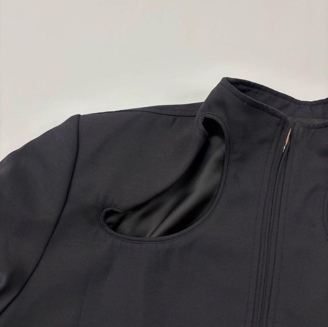 2023 CORNERSTONE コーナーストーン LONG COAT 穴開き デザイン ロング