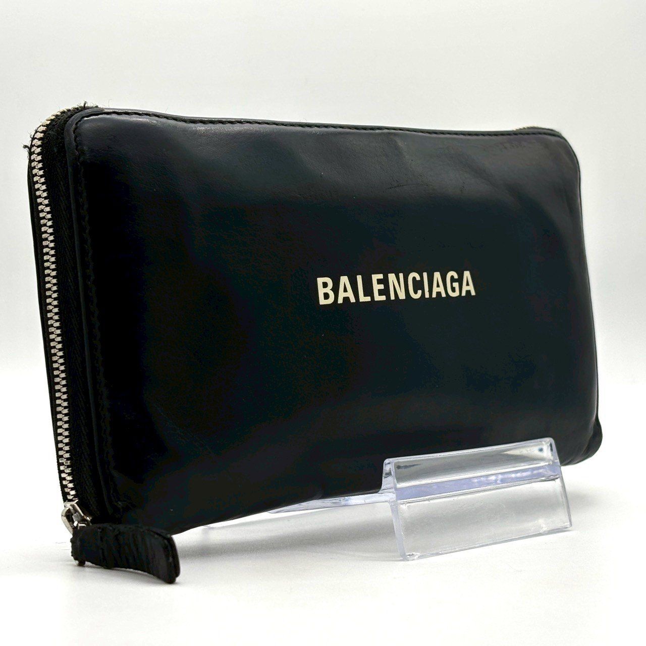 無骨な黒が魅せる日常】 BALENCIAGA バレンシアガ 長財布 ラウンド