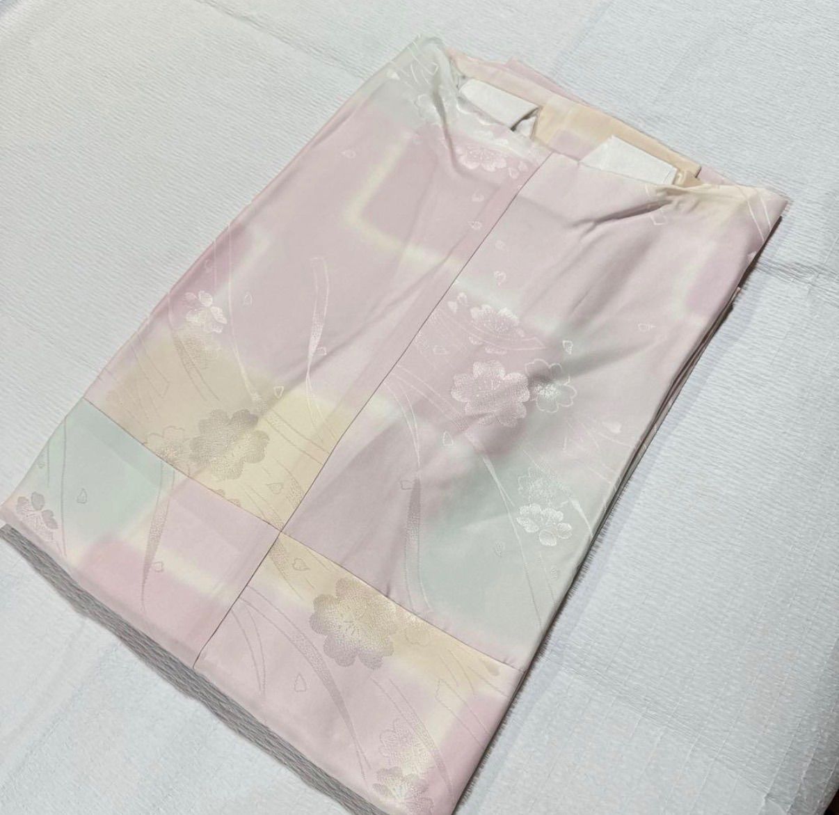 大塚謹製　摺疋田蔦葡萄　京友禅小紋　正絹　長襦袢　セット 大塚謹製 摺疋田蔦葡萄 京友禅小紋 正絹 長襦袢 セット - メルカリ