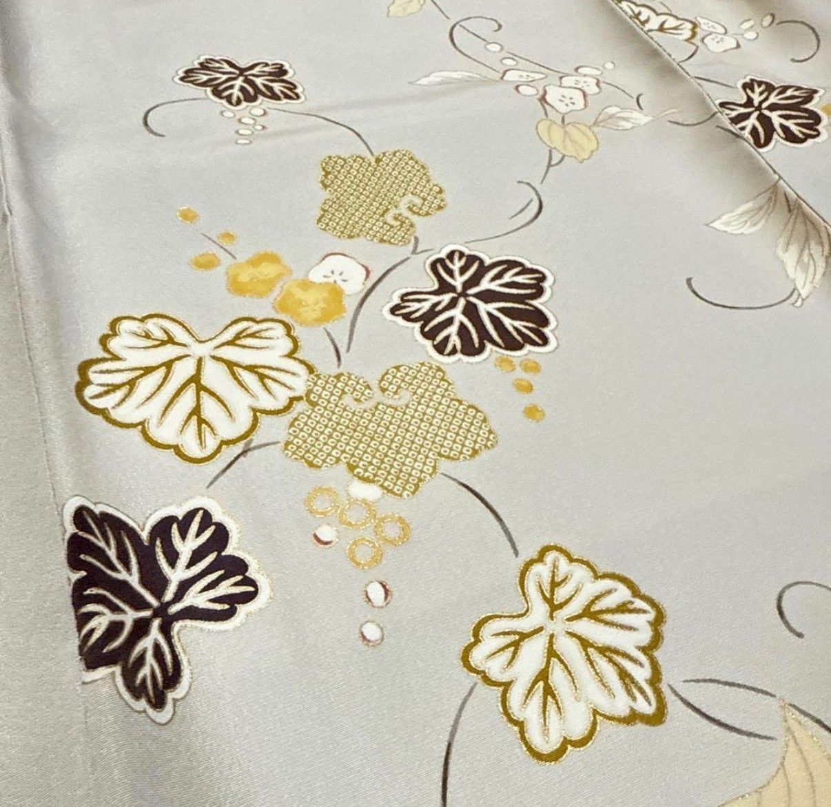 大塚謹製　摺疋田蔦葡萄　京友禅小紋　正絹　長襦袢　セット 大塚謹製 摺疋田蔦葡萄 京友禅小紋 正絹 長襦袢 セット - メルカリ