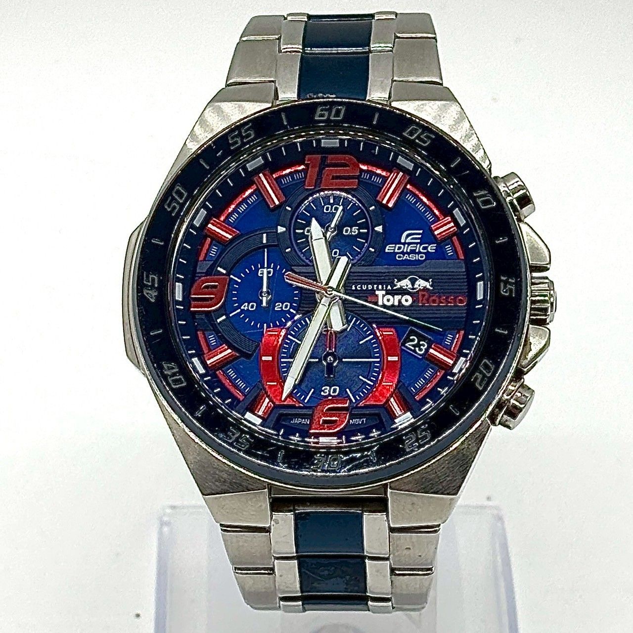 疾走感を纏う一本】 CASIO EDIFICE 腕時計 Toro Rosso Limited Edition