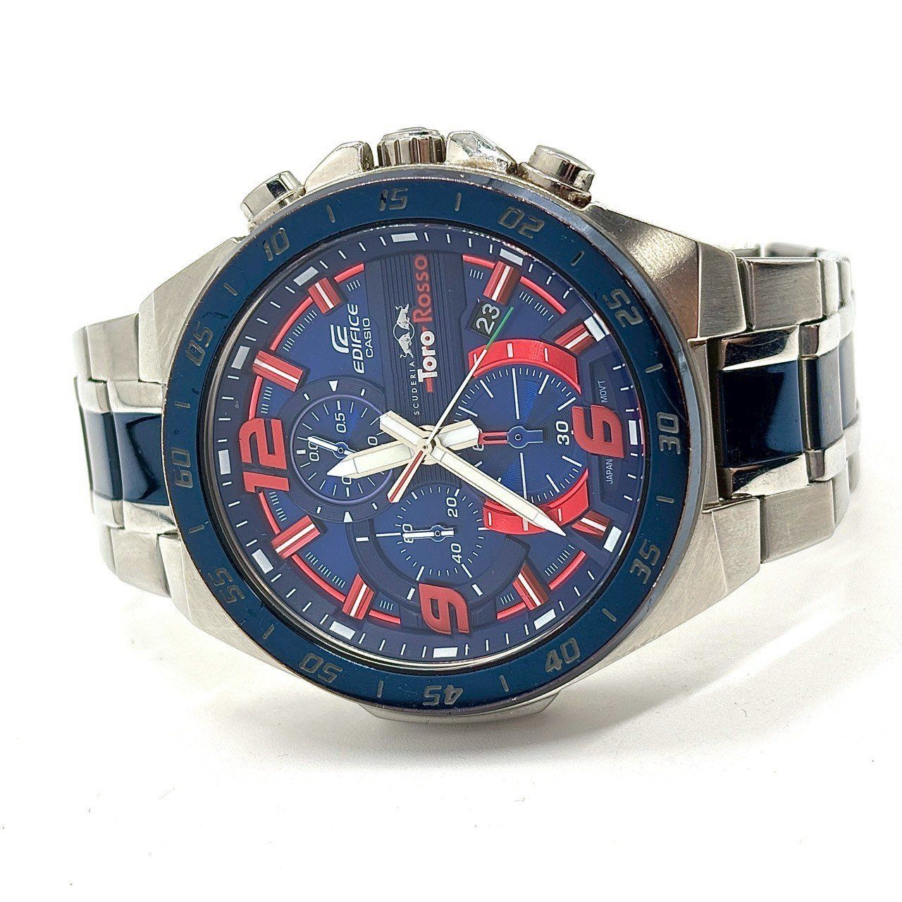 疾走感を纏う一本】 CASIO EDIFICE 腕時計 Toro Rosso Limited Edition