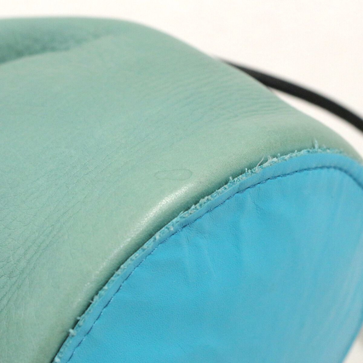 hazama ハザマ 2020SS 惹きずり込まれる運命のレザー巾着 - メルカリ