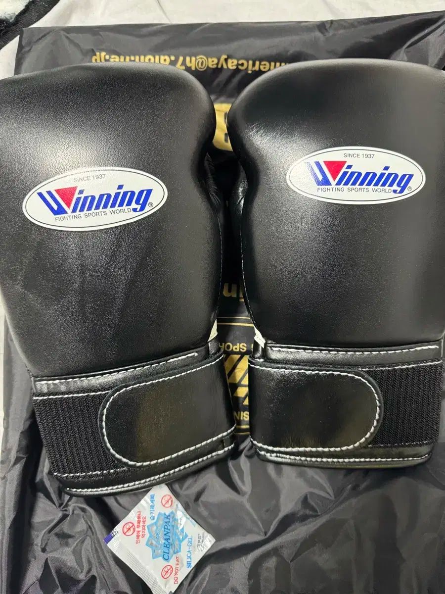 ウィニング グローブ 10オンス 新品 - メルカリ