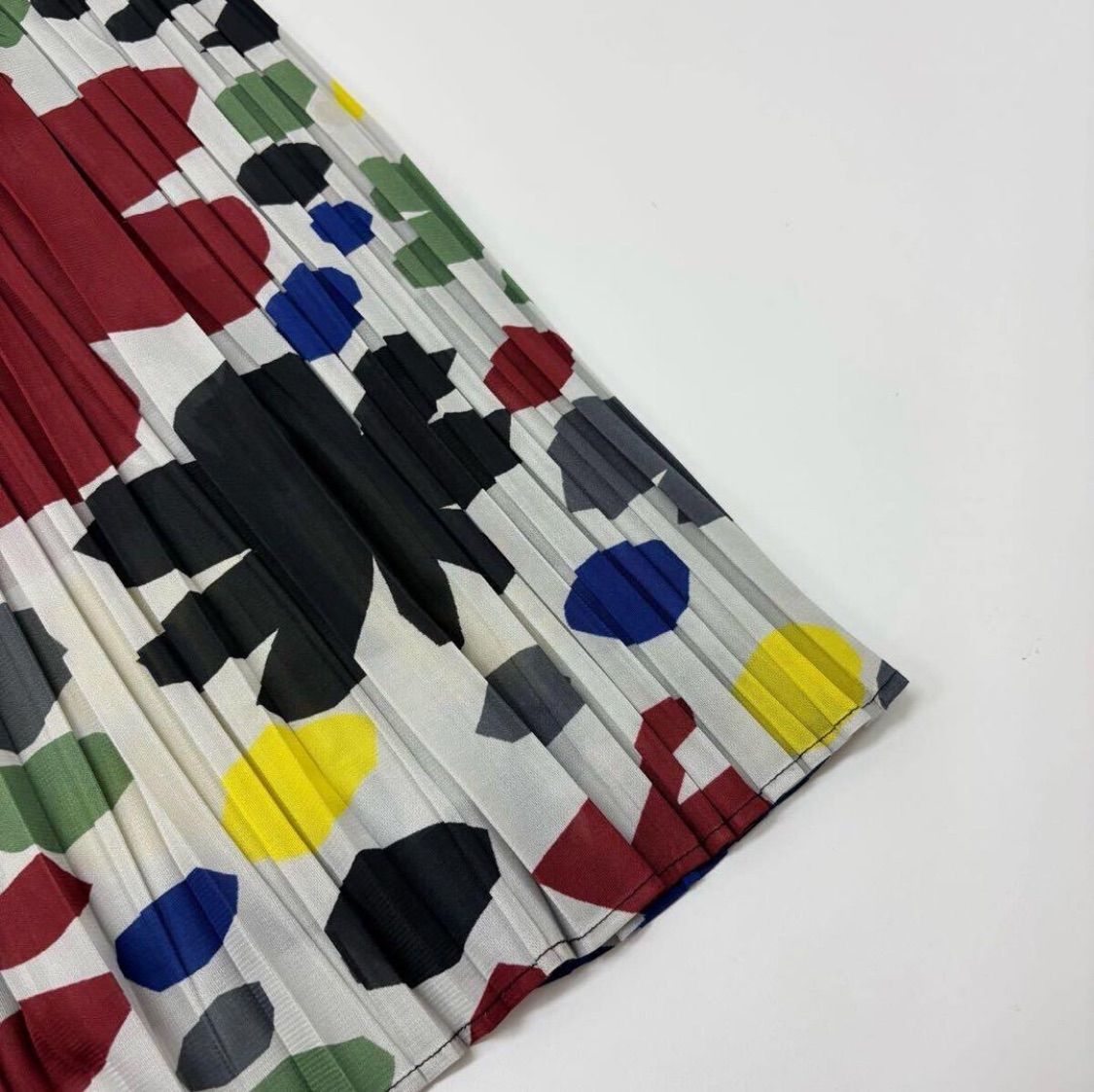 PLEATS PLEASE ISSEY MIYAKE プリーツプリーズ イッセイミヤケ 大小