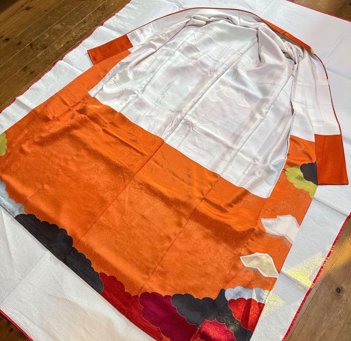 藤井寛　梅垣織物　振袖　成人式　フルセット　正絹　衿秀 藤井寛 梅垣織物 振袖 成人式 フルセット 正絹 衿秀 - メルカリ