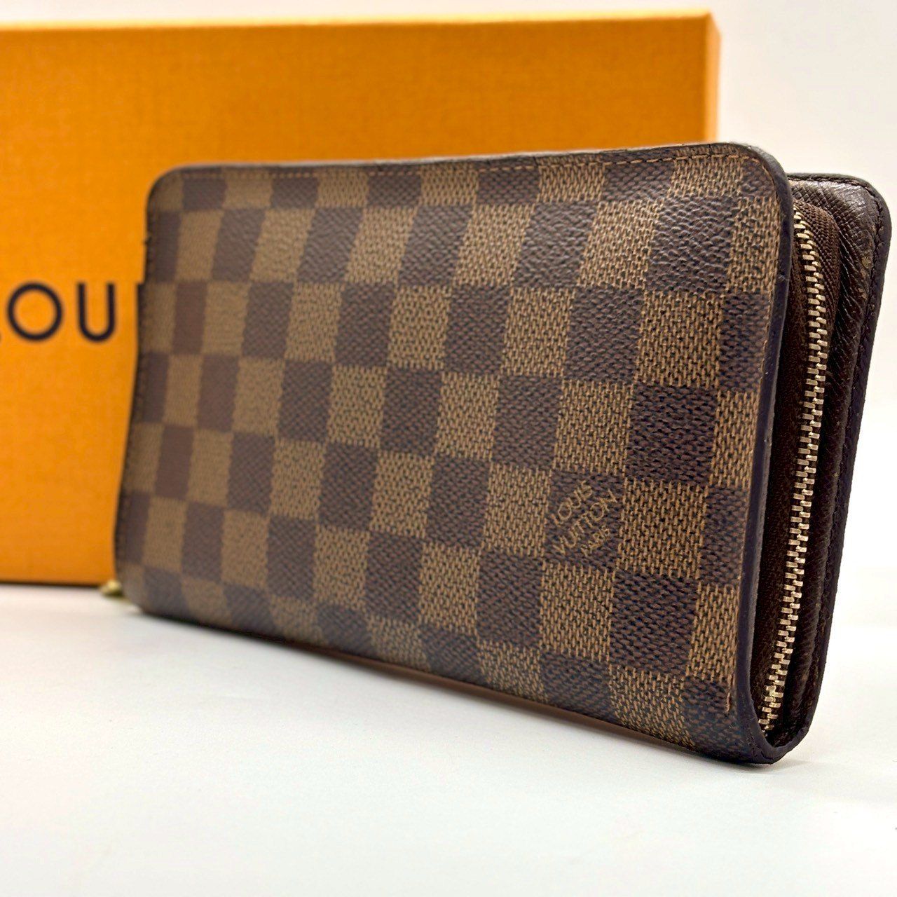 端正に整う名作】 LOUIS VUITTON ルイヴィトン ダミエ 長財布 ポルト