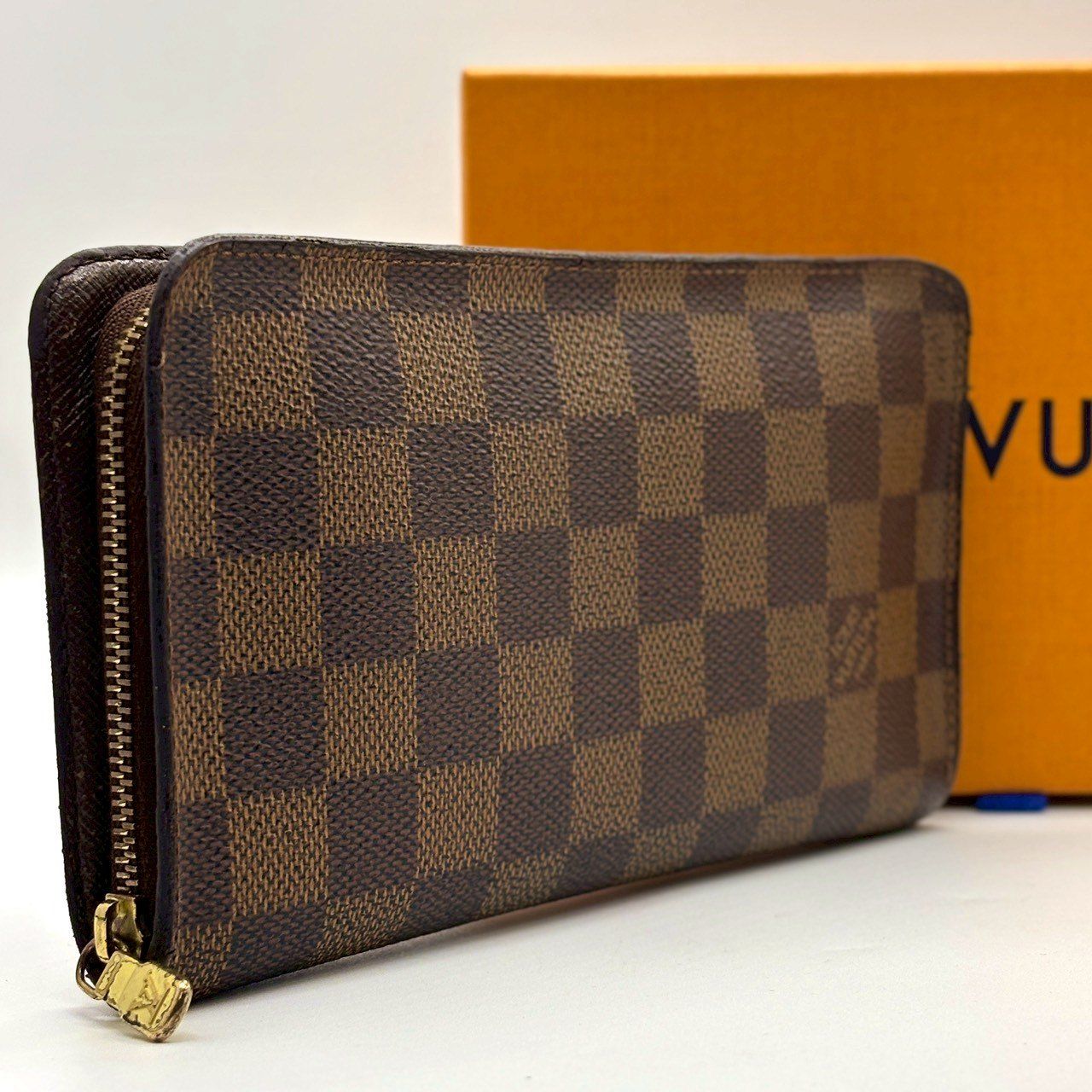 端正に整う名作】 LOUIS VUITTON ルイヴィトン ダミエ 長財布 ポルト