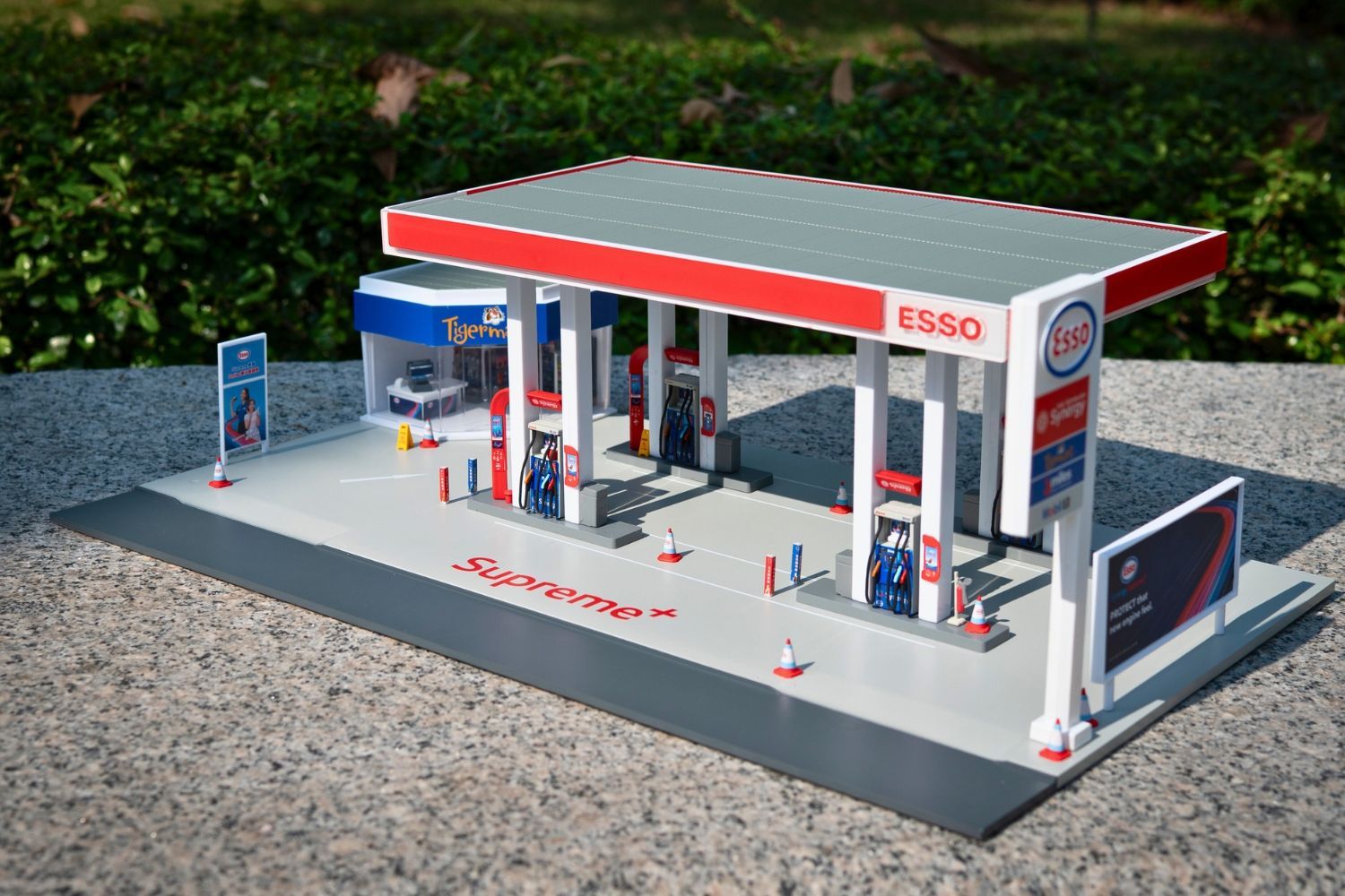 Tiny 香港 微影 Toyeast Bd30 ESSO Petrol Diorama ガソリンジオラマ