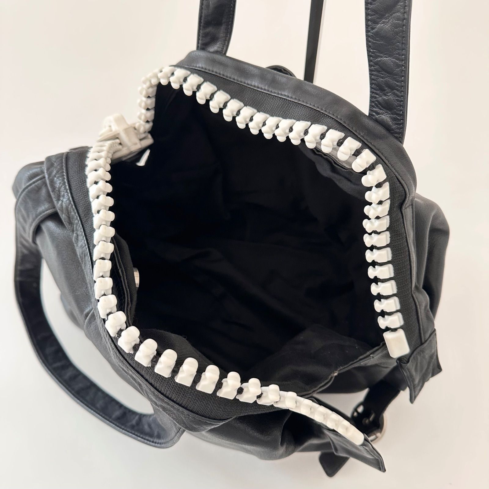 Kawa-Kawa カワカワ ビッグファスナー レザー トートバッグ スーパー