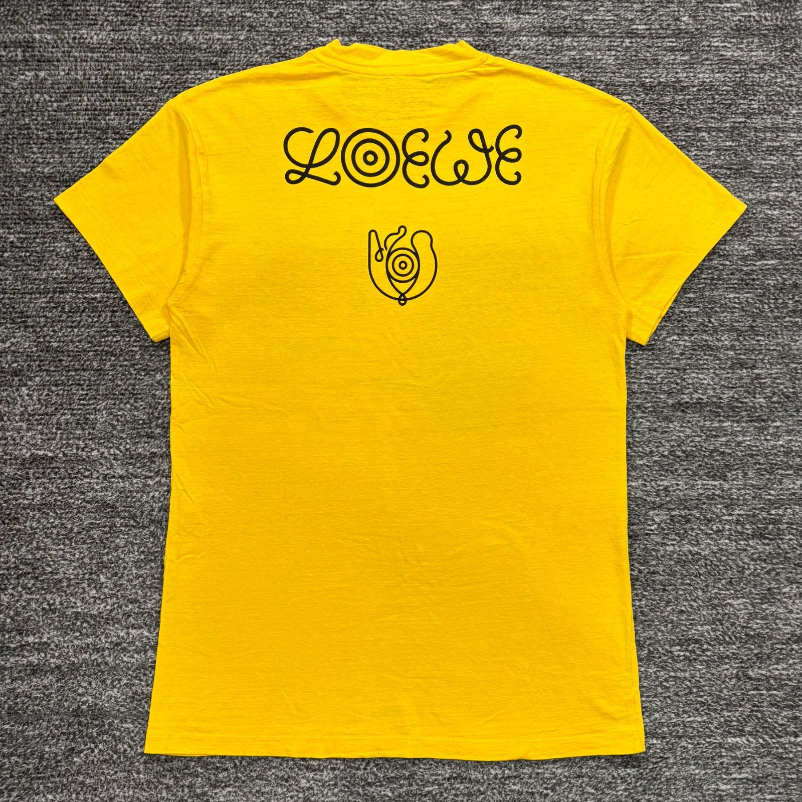 LOEWE Paul's Tシャツ イエロー　メンズ　レディース LOEWE Paul's Tシャツ イエロー メンズ レディース LOEWE Paul's T