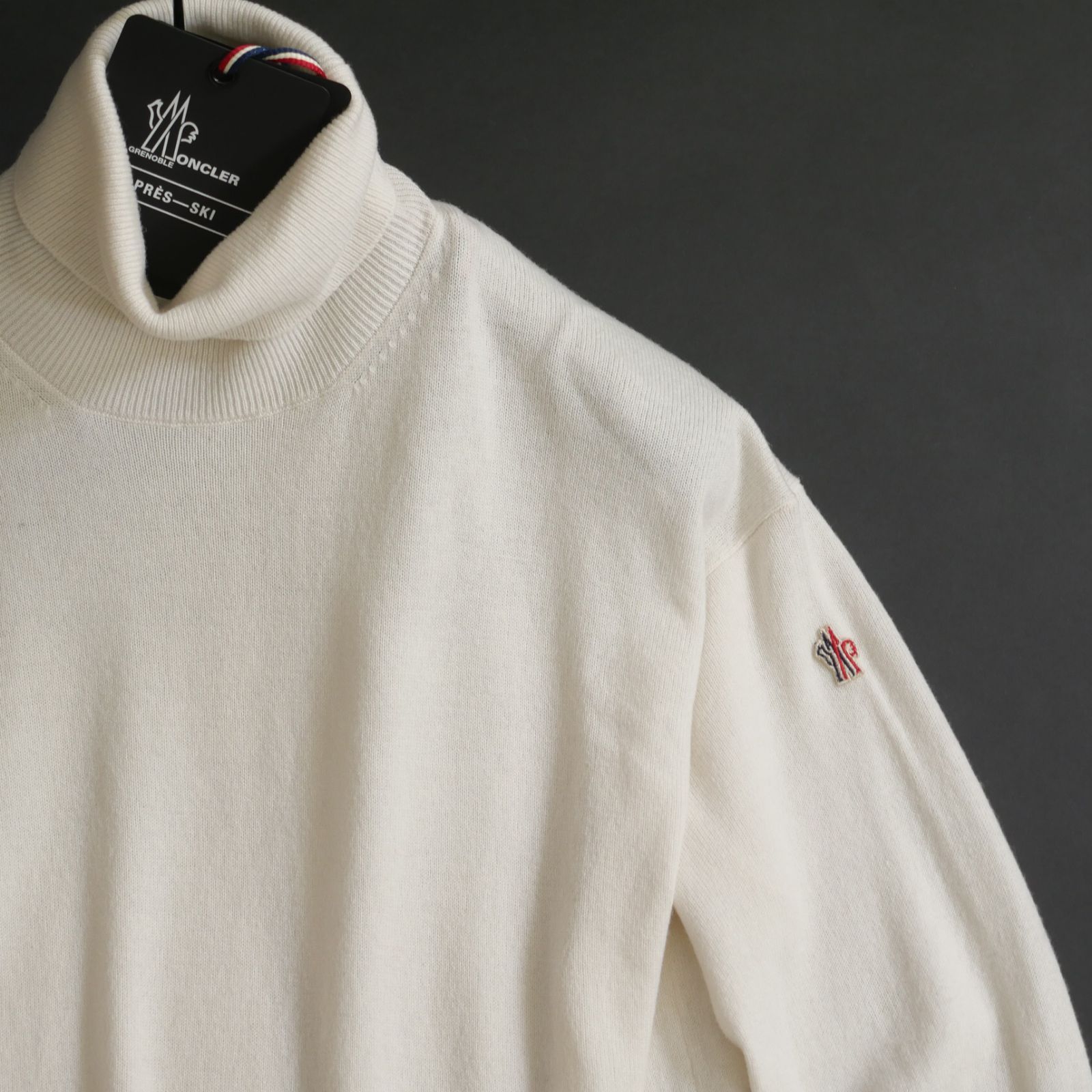 dt185○XS○MONCLERモンクレール○上質カシミヤ100％○タートルネック