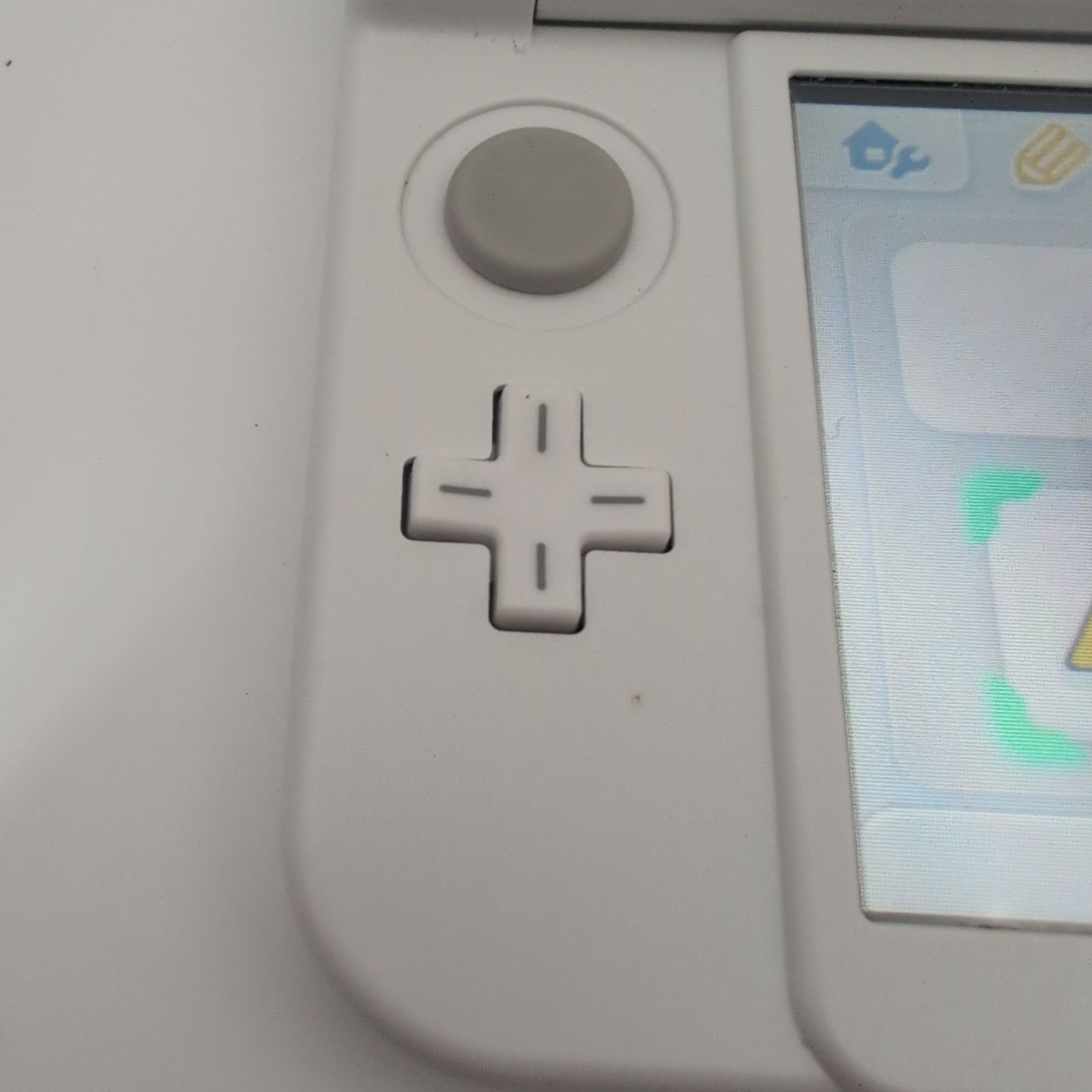 上下IPS液晶】 Newニンテンドー3DS LL パールホワイト 388 - メルカリ